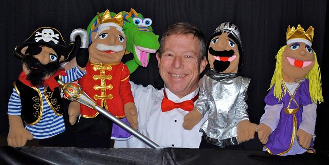 Professional Variety Entertainer Puppeteer Les presents "The Difference Decree" Puppet Show with an educational moral lesson, Les is a professional stage character actor, voice artist and storyteller, his puppet show is great for children's birthday parties as well as preschool and summer camp shows, the kids just love Les and his quirky adorable puppets, NJ Puppet Show for kids