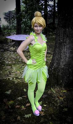 Fairy Princess Morgan- professional stage actress and singer poses as green fairy Tinkerbelle, can accompany Peter Pan character or Pirate Adventure performer or Capt Hook for a Pirate and Fairy show for kids birthday parties, perfect for boy and girl combo party, great treausre hunt and story telling
