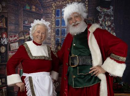 Santa & Mrs Claus NJ- professional film and stage actor formerly of Broadway poses as the real Santa CLaus with real beard