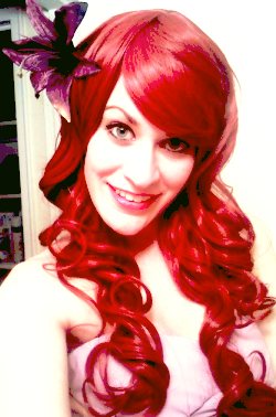 Fairy tale little mermaid show entertainer for kids in New Jersey, little mermaid character party, includes under the sea treasure hunt with sunken treasure chest of souvenirs, singing, danging, interactive games, balloon art, tattoos and face painting