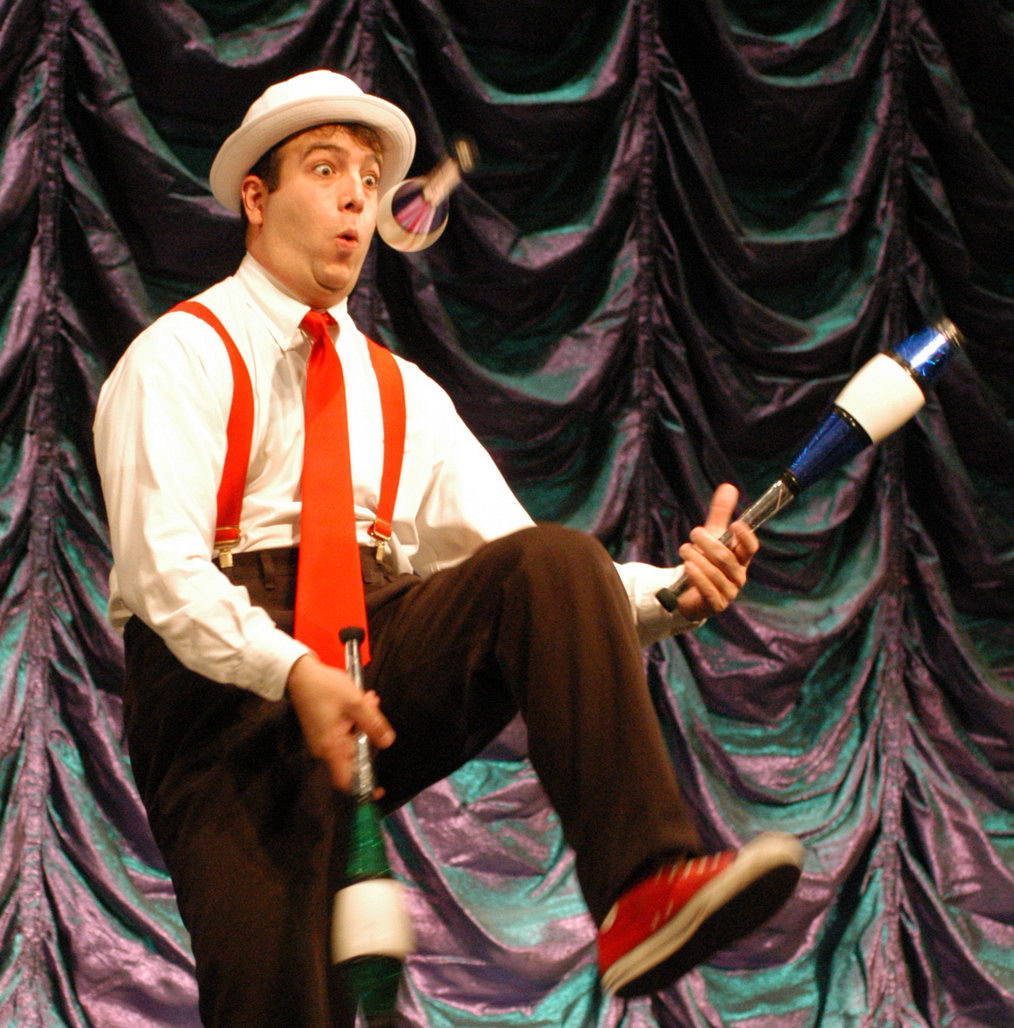 Dave- best Jullger NJ, juggling for carnival theme parties and corporate events, birthday parties, children's parties, circus theme party