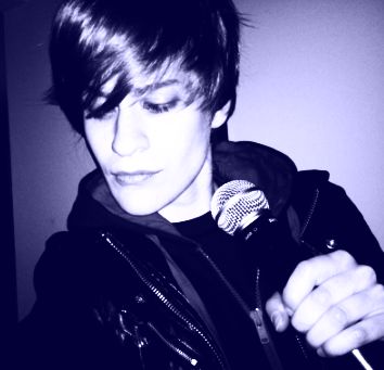 justin bieber look alike contest 2011. Girl+look+alike+justin+